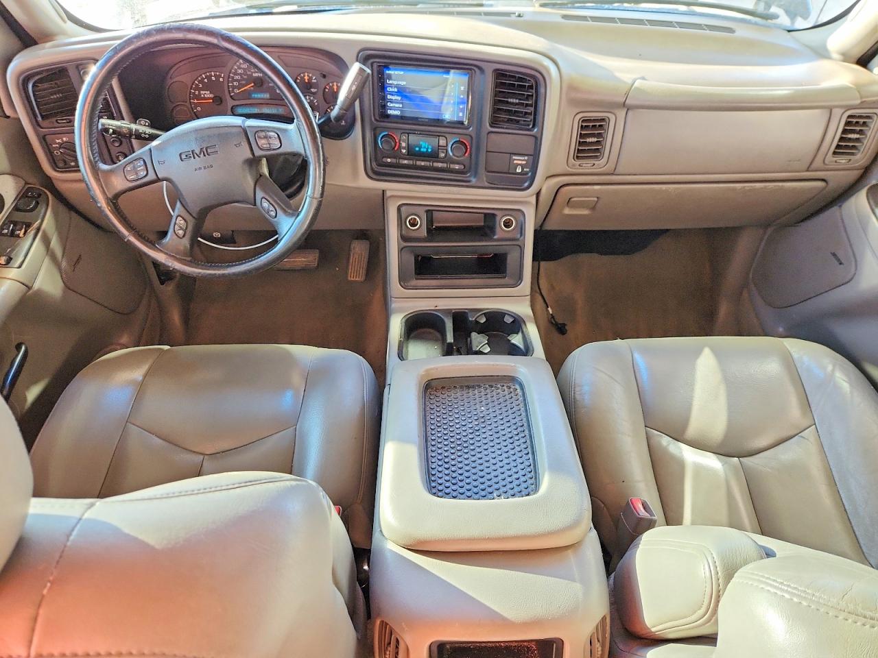 2003 GMC NEW SIERRA K1500 photo 8