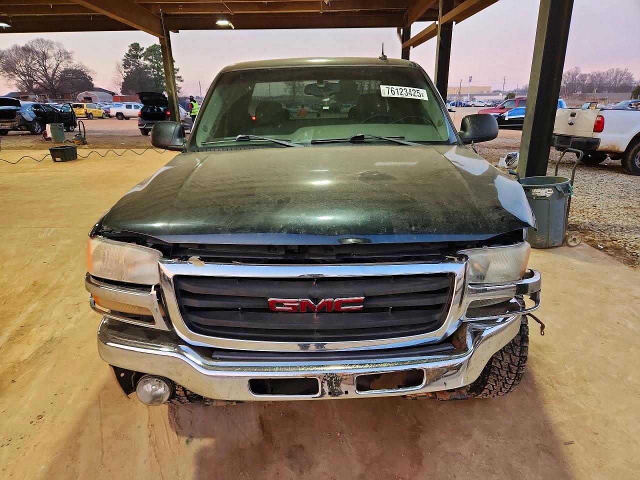 2003 GMC NEW SIERRA K1500 photo 5