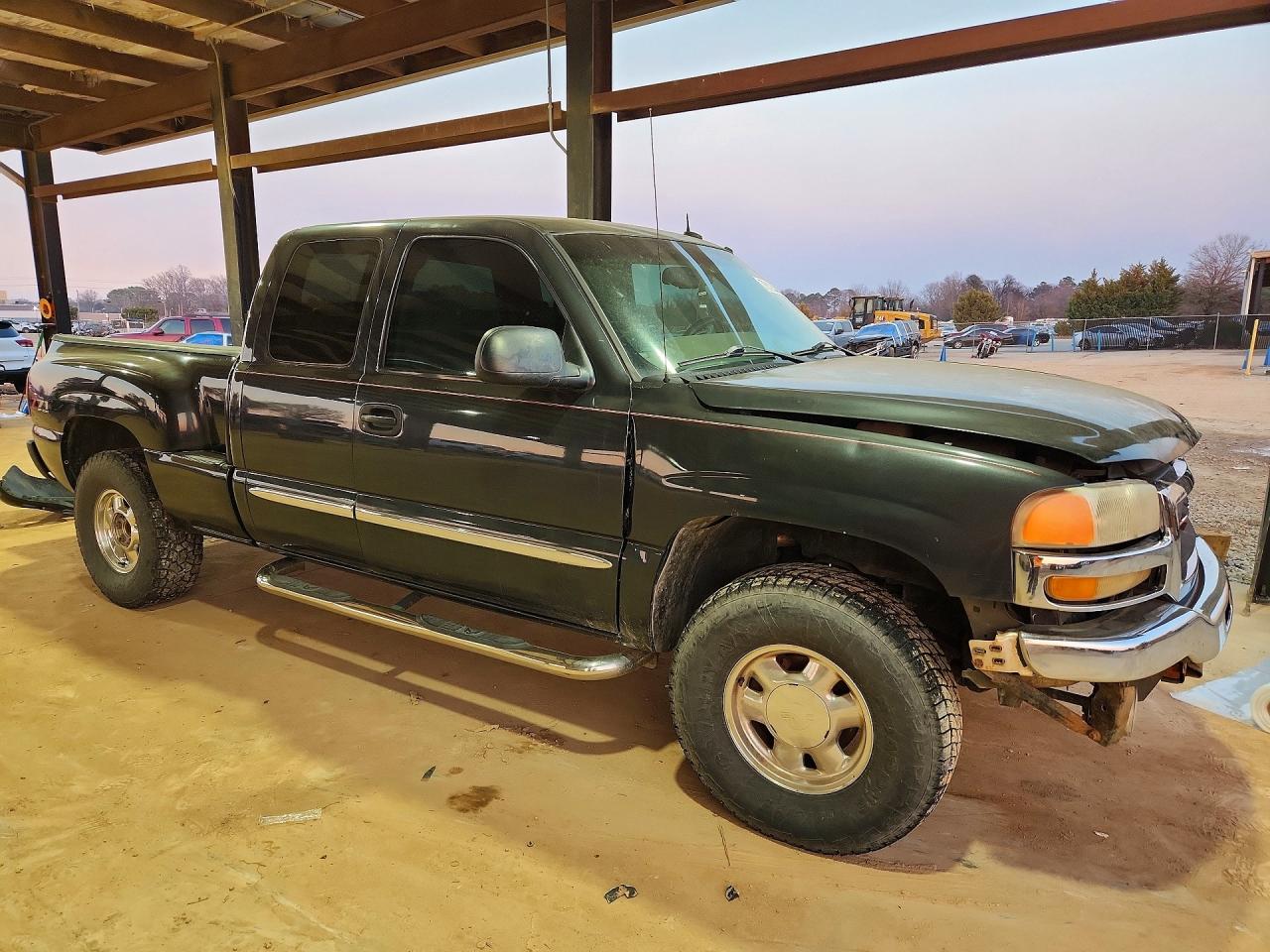 2003 GMC NEW SIERRA K1500 photo 4