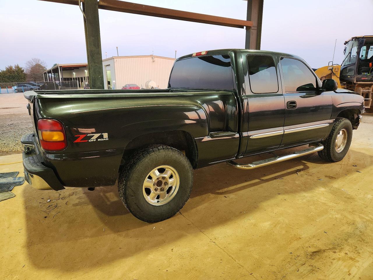 2003 GMC NEW SIERRA K1500 photo 3