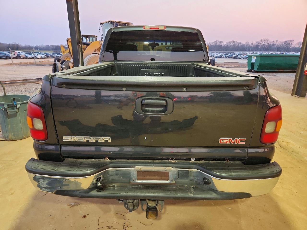 2003 GMC NEW SIERRA K1500 photo 6