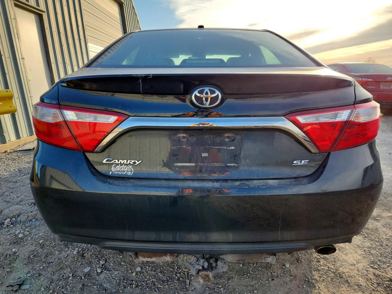 2015 TOYOTA CAMRY LE photo 11