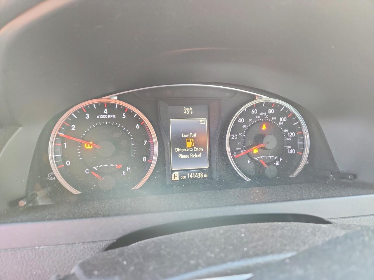 2015 TOYOTA CAMRY LE photo 17