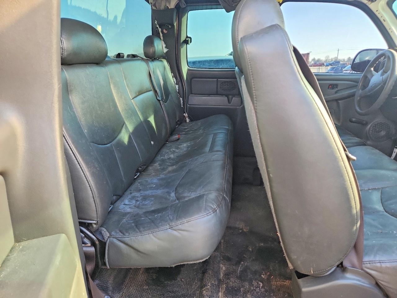 2006 CHEVROLET SILVERADO C1500 photo 10
