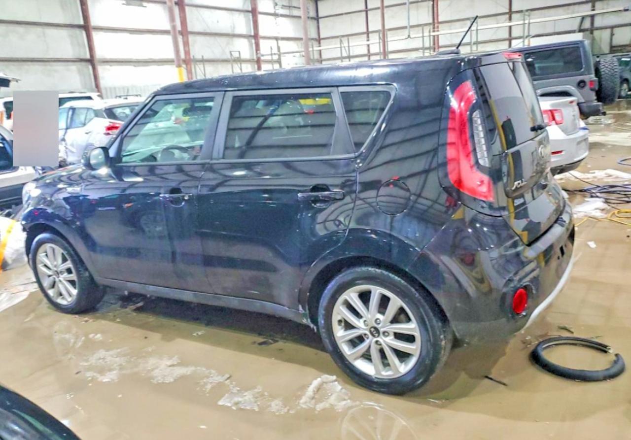 2017 KIA SOUL + photo 3
