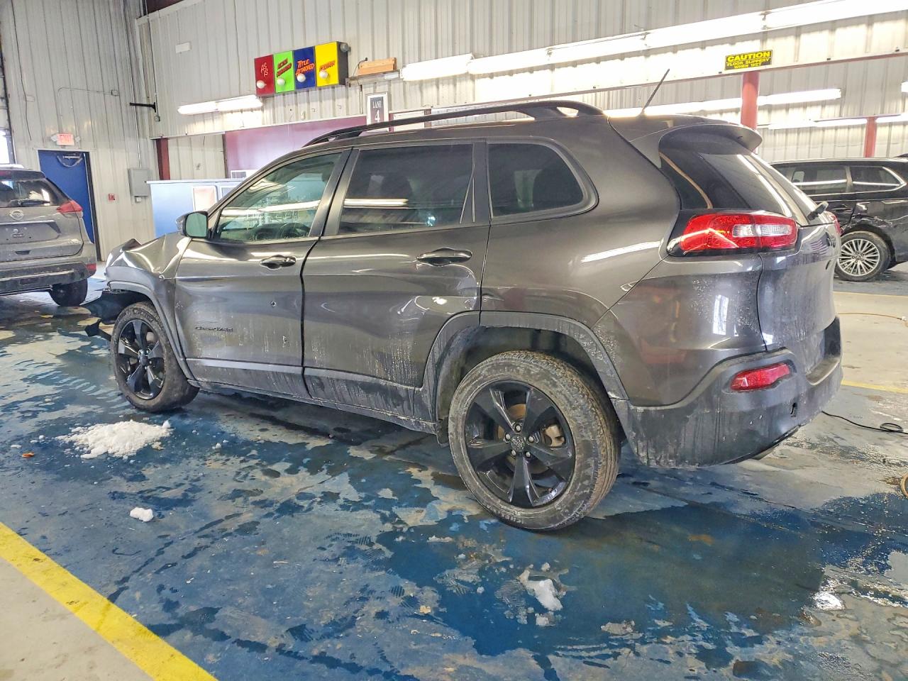 2018 JEEP CHEROKEE LATITUDE photo 2