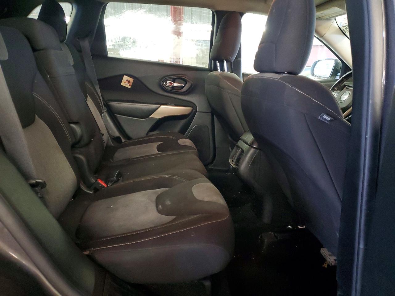 2018 JEEP CHEROKEE LATITUDE photo 10