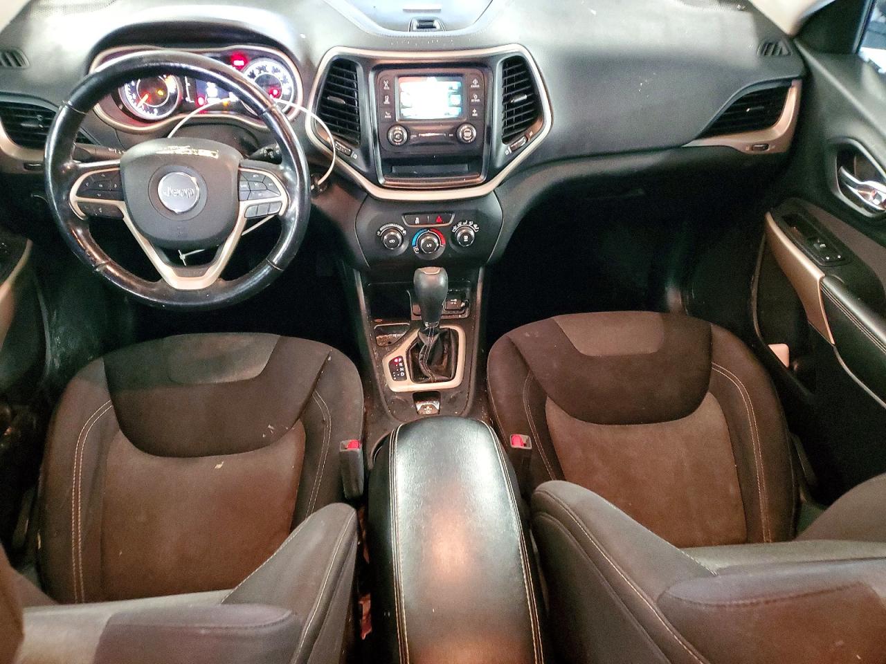 2018 JEEP CHEROKEE LATITUDE photo 8