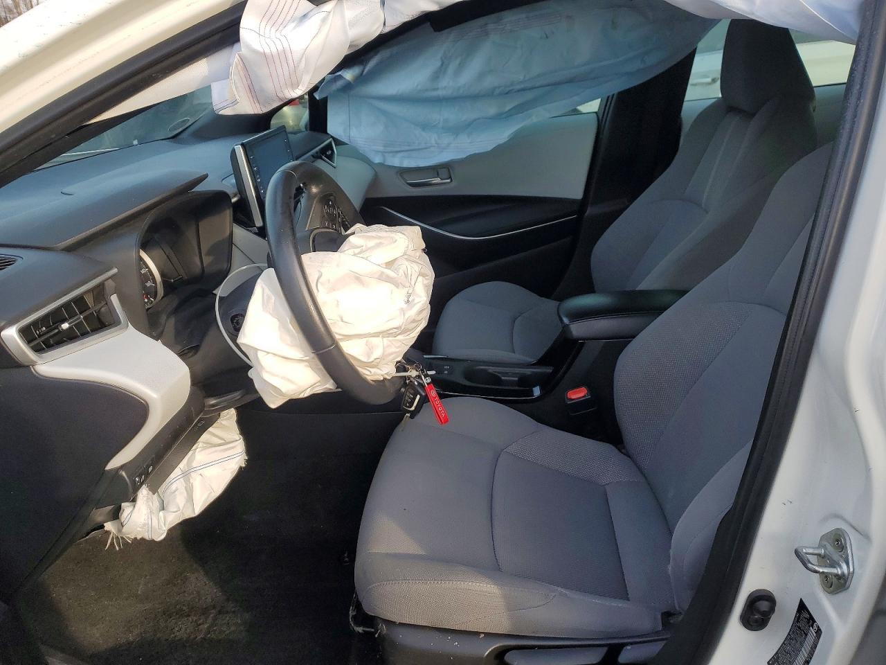2020 TOYOTA COROLLA SE photo 13