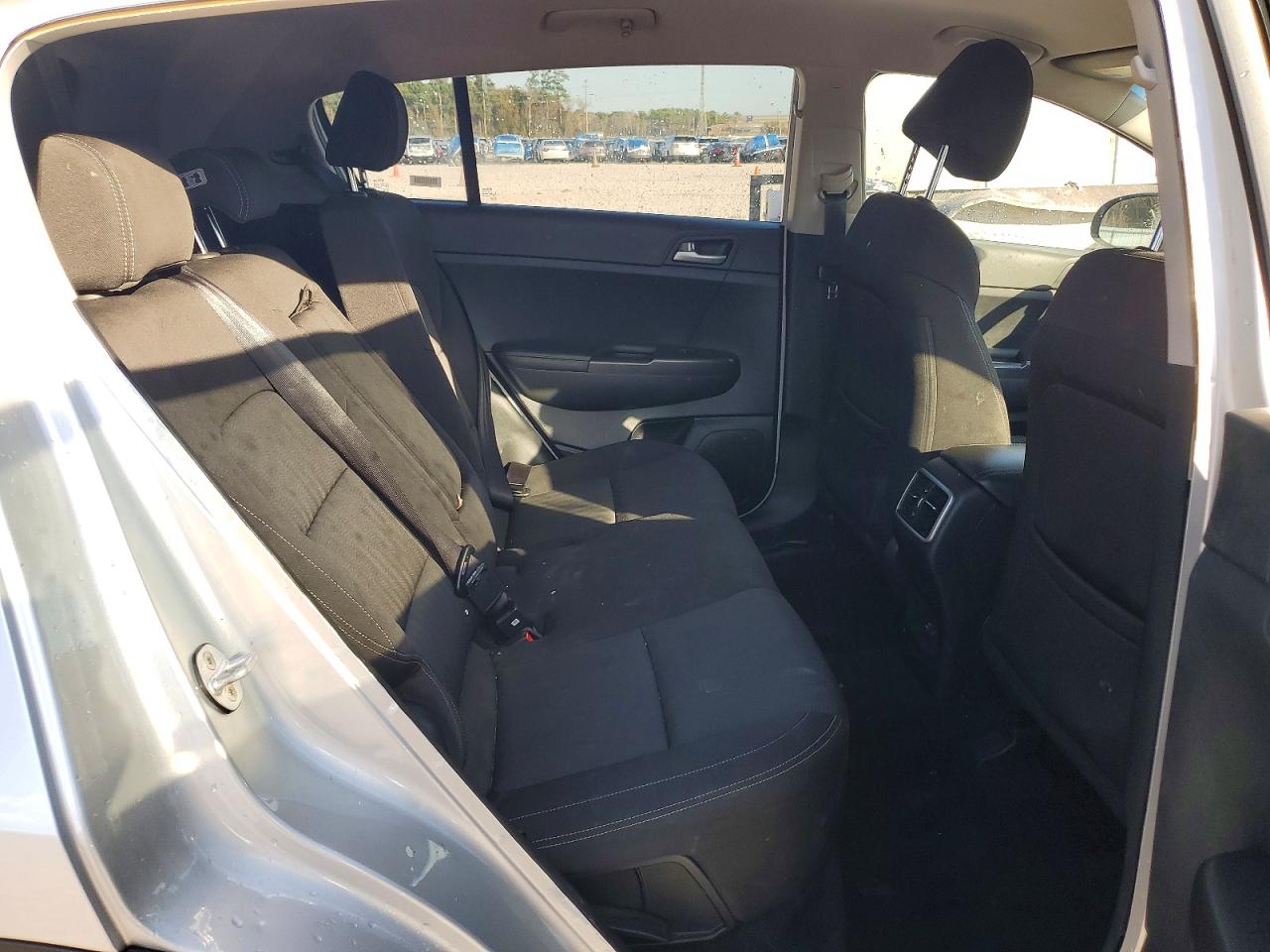 2017 KIA SPORTAGE LX photo 31