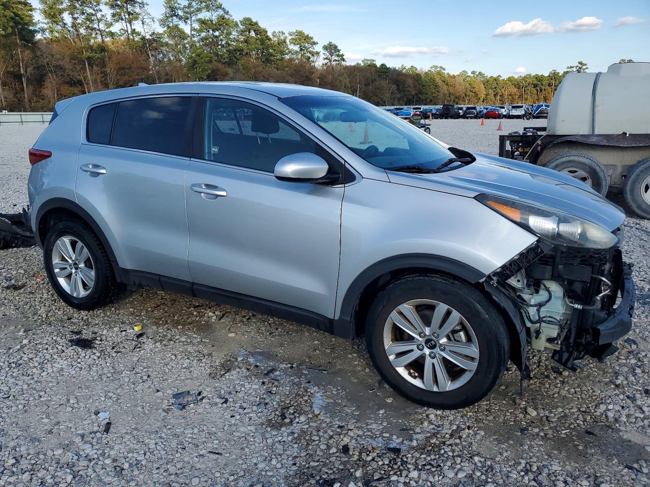 2017 KIA SPORTAGE LX photo 10