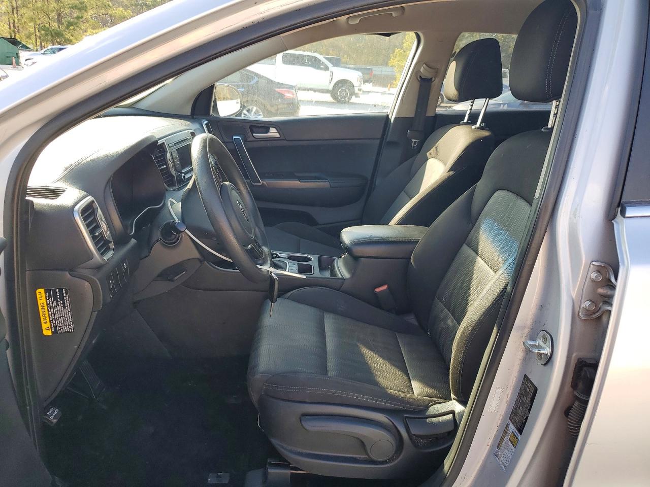 2017 KIA SPORTAGE LX photo 19