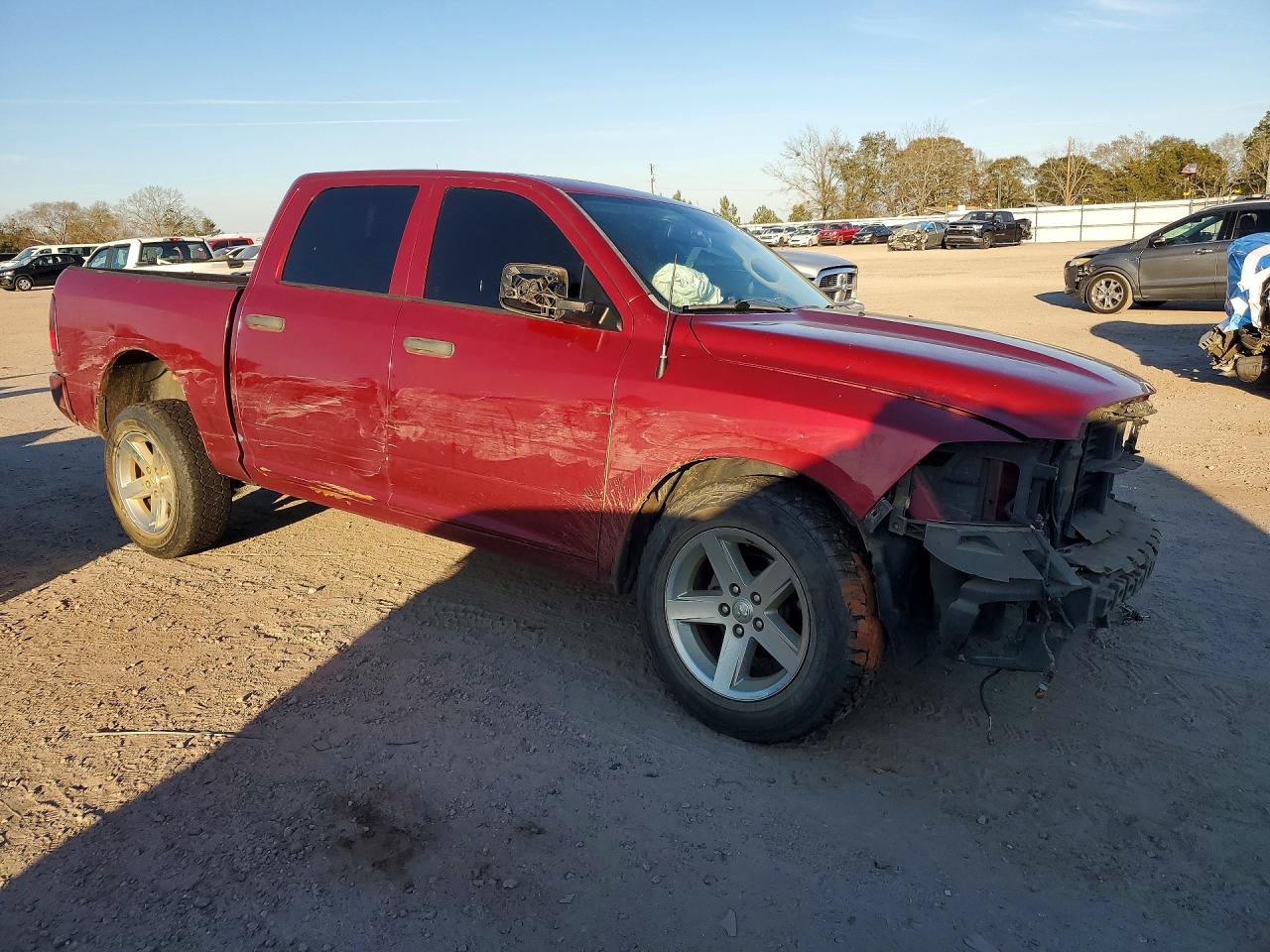 2014 RAM 1500 ST photo 10
