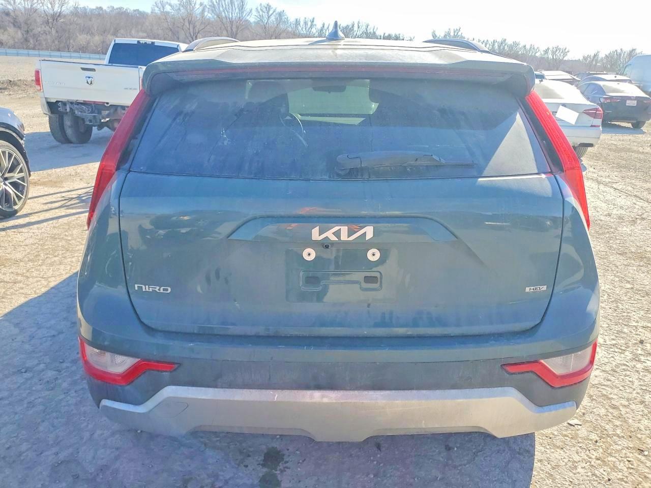 2023 KIA NIRO EX photo 6