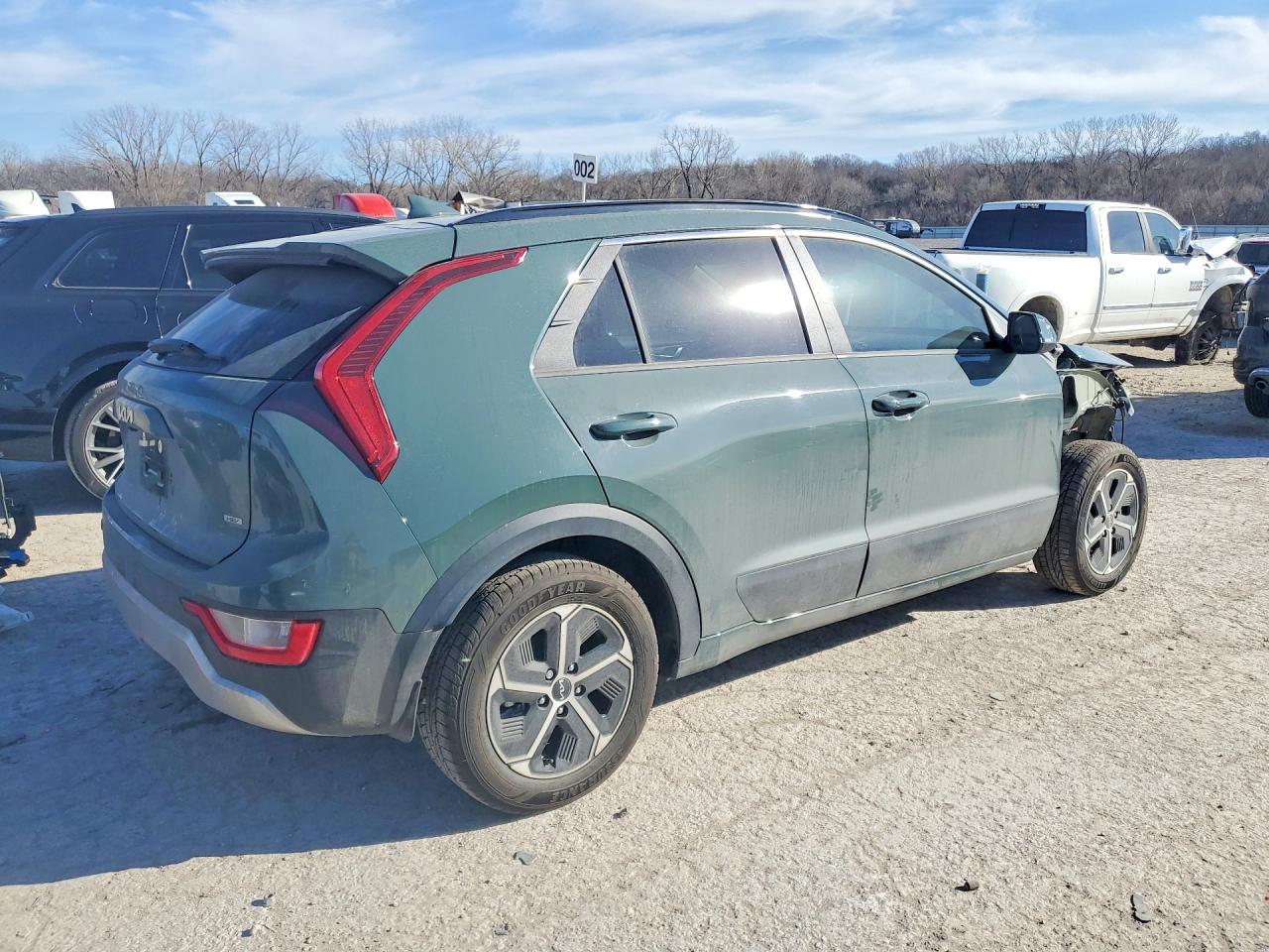 2023 KIA NIRO EX photo 3