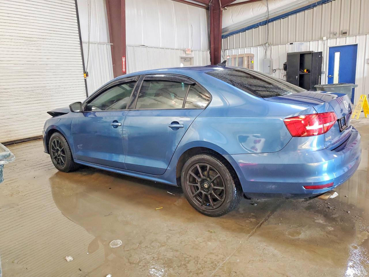 2015 VOLKSWAGEN JETTA TDI photo 2