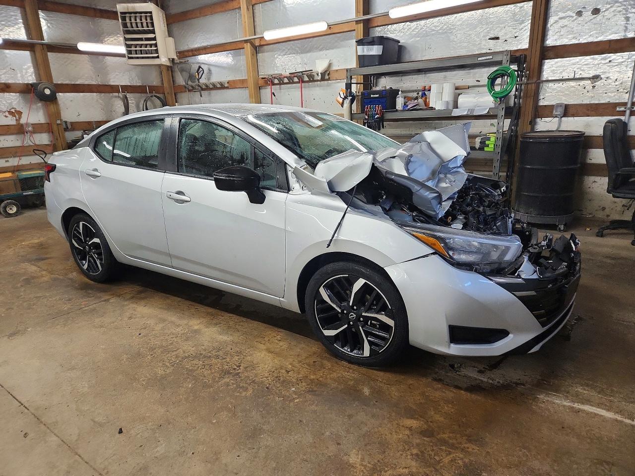 2024 NISSAN VERSA SR photo 7
