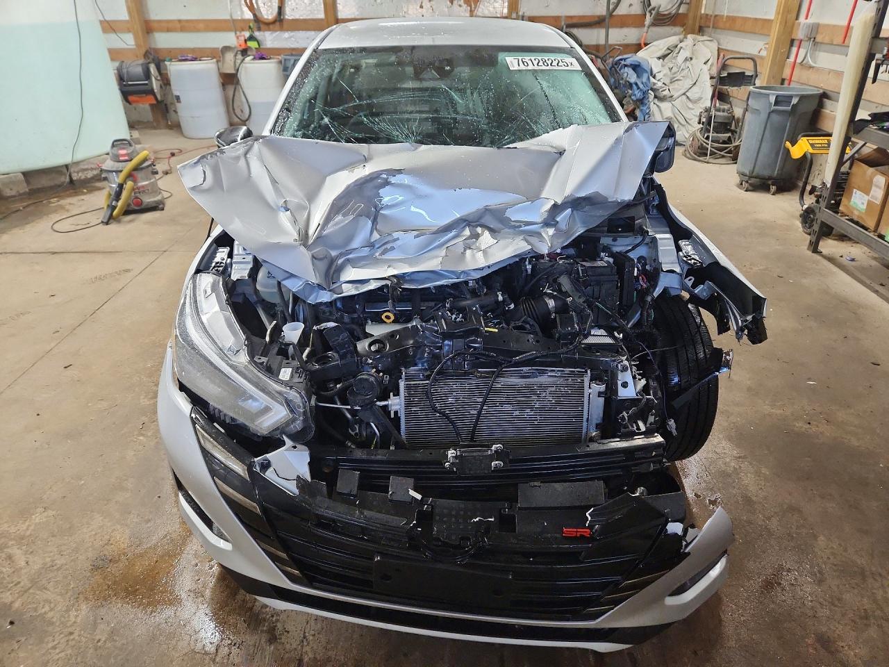 2024 NISSAN VERSA SR photo 9