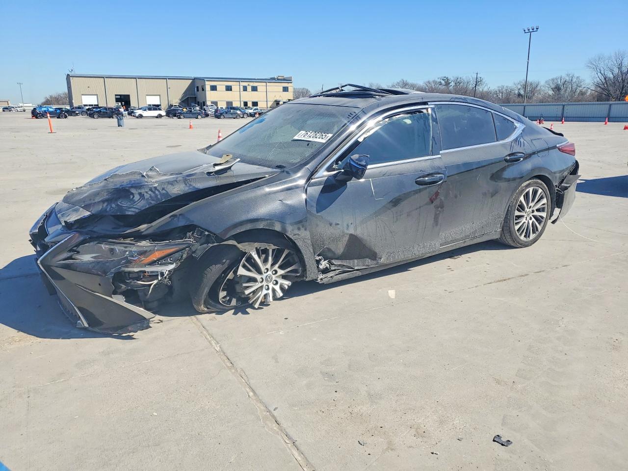2019 LEXUS ES