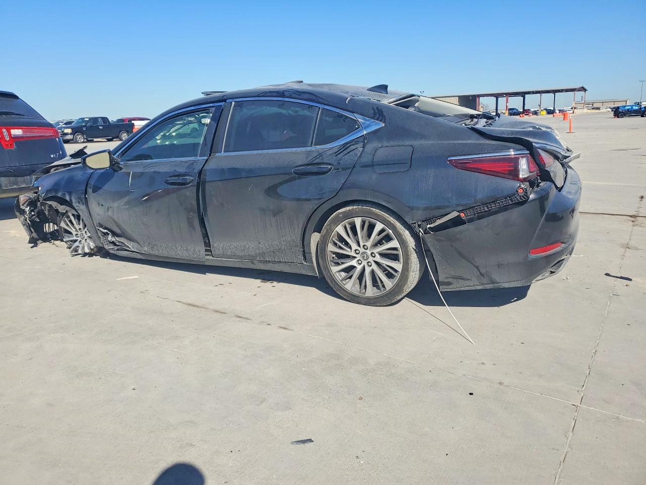 2019 LEXUS ES 350 photo 3