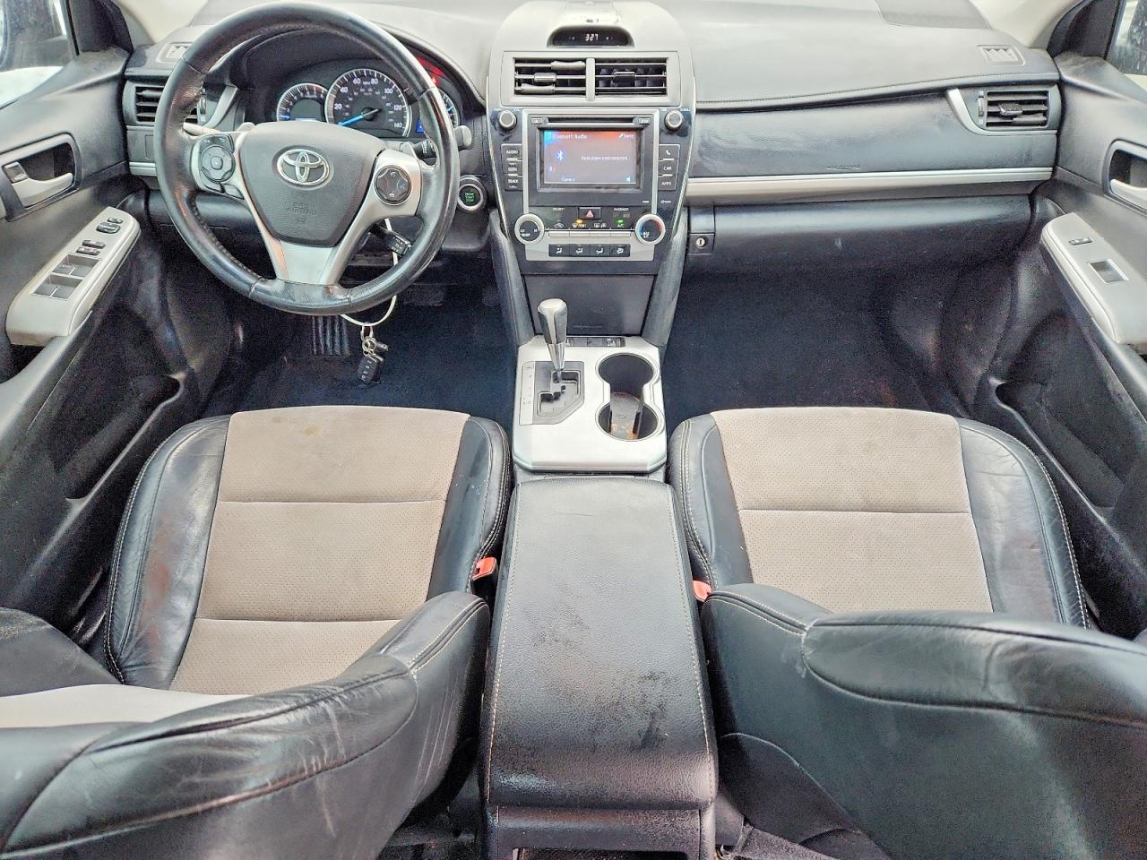 2012 TOYOTA CAMRY SE photo 15