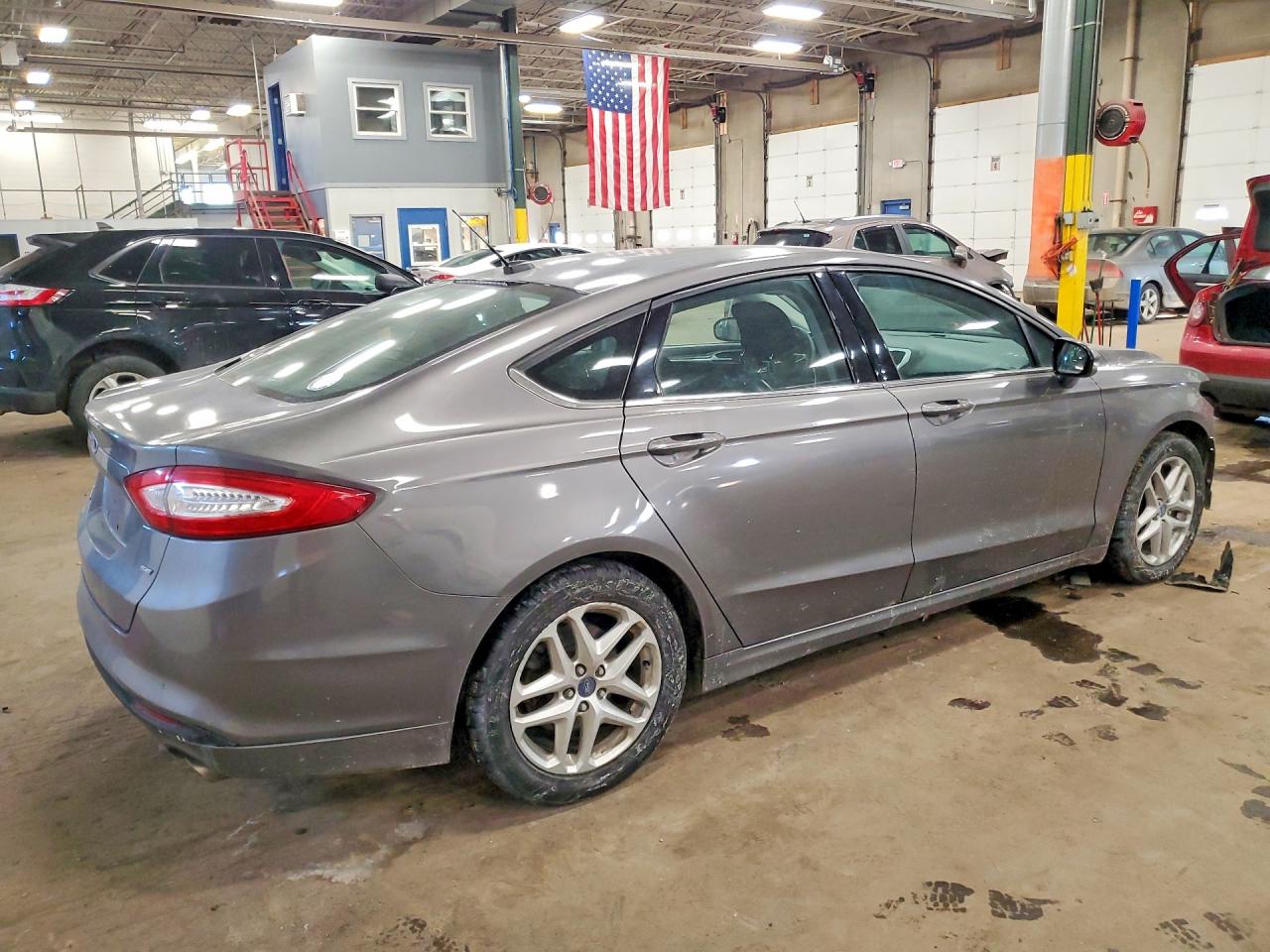 2013 FORD FUSION SE photo 5