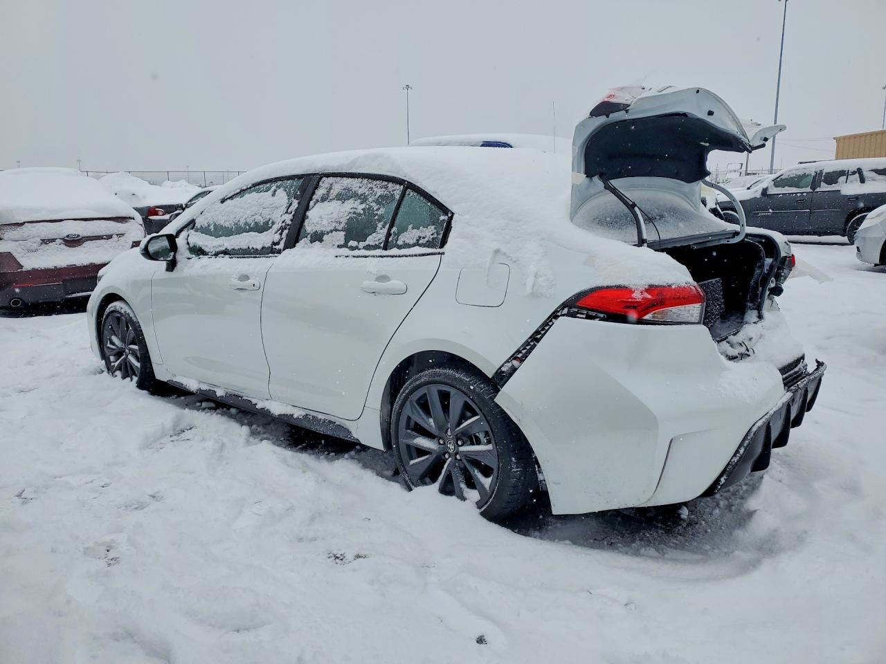 2025 TOYOTA COROLLA SE photo 3