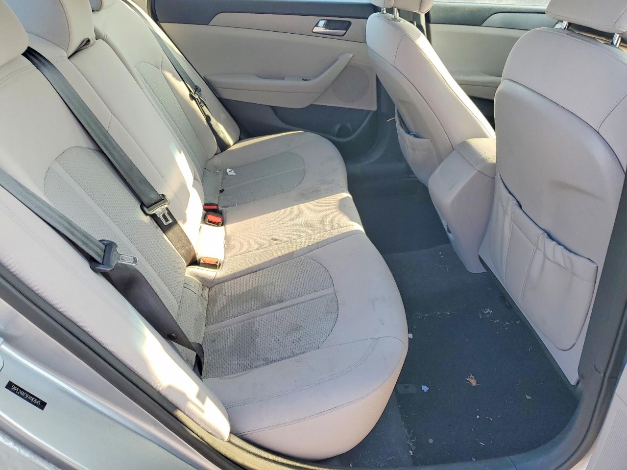 2015 HYUNDAI SONATA SE photo 19