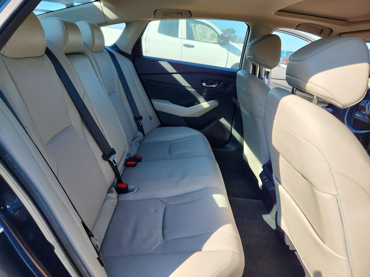 2025 HONDA ACCORD TOURING HYBRID photo 10