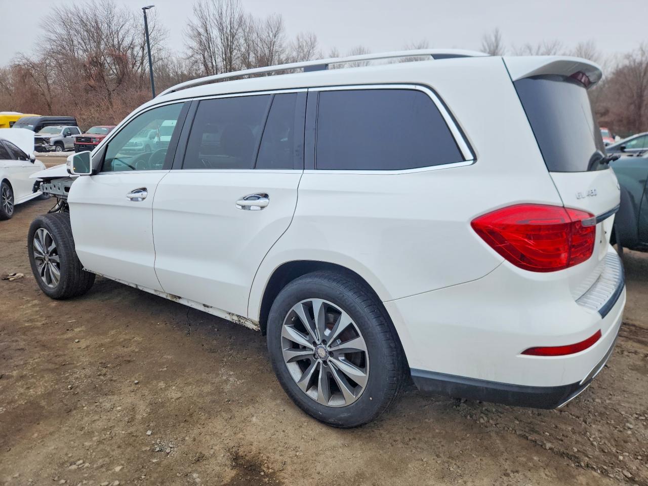 2016 MERCEDES-BENZ GL 450 4MATIC photo 2