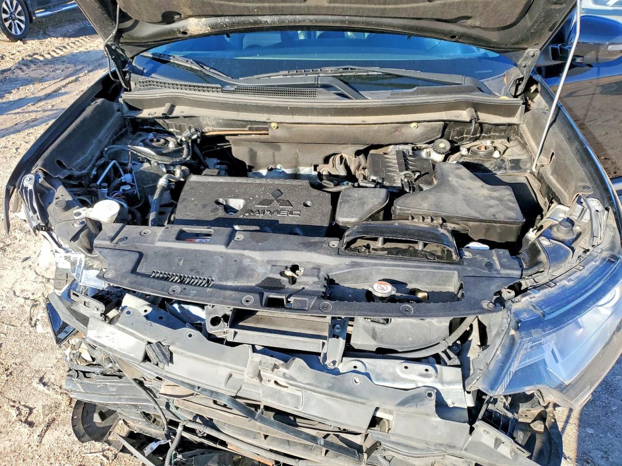 2019 MITSUBISHI OUTLANDER SE photo 23