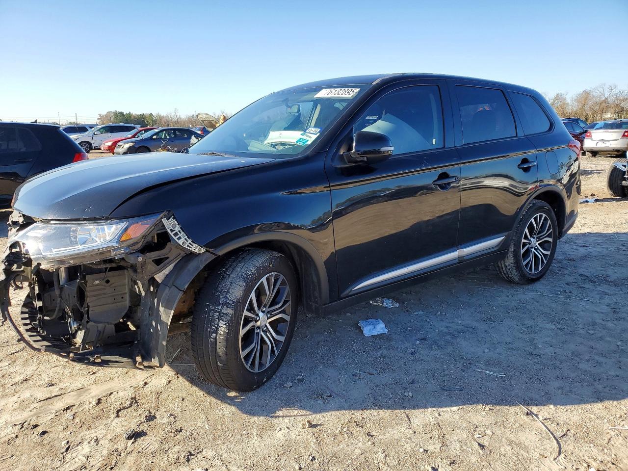 2019 MITSUBISHI OUTLANDER SE photo 2