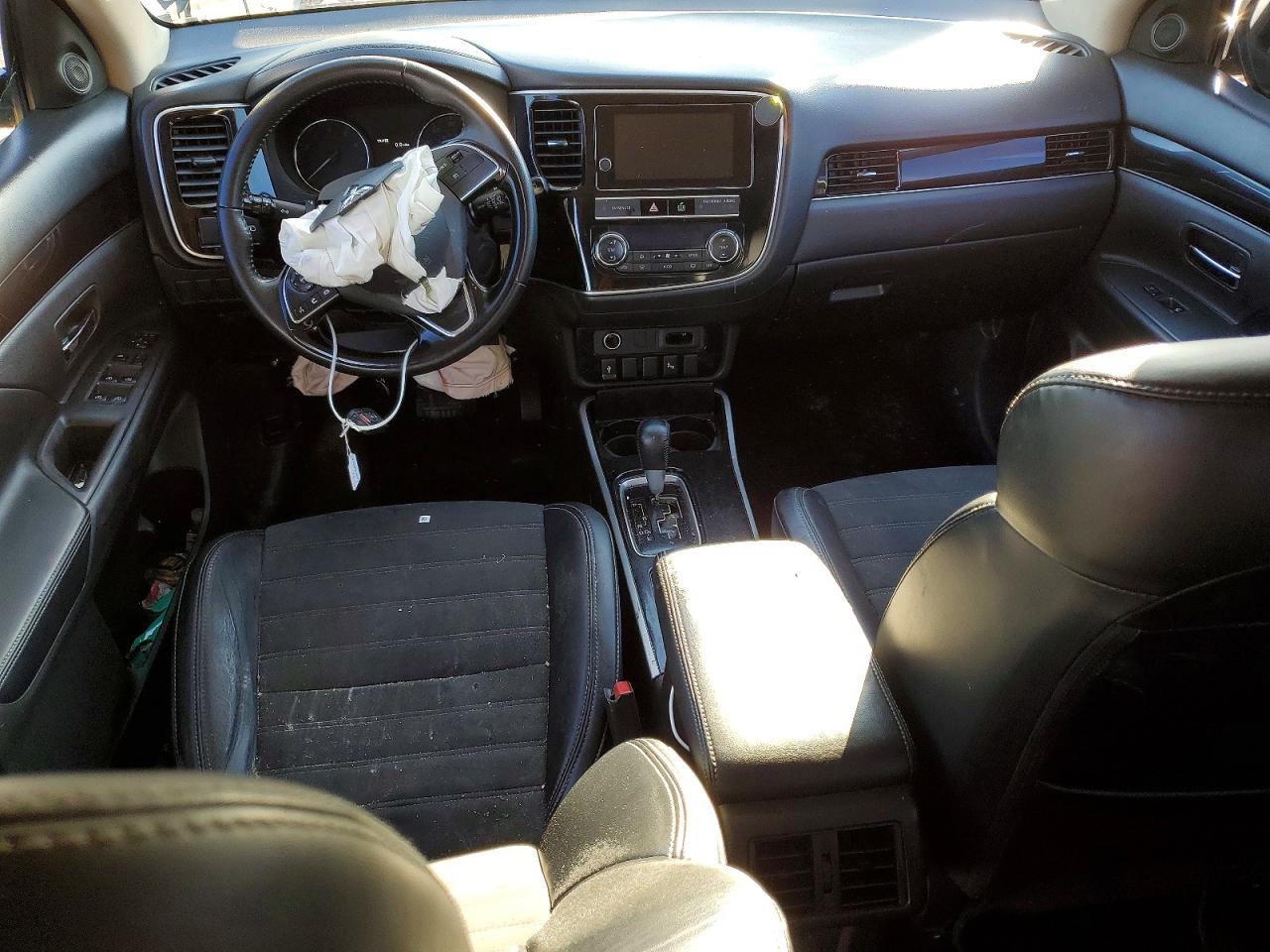2019 MITSUBISHI OUTLANDER SE photo 15
