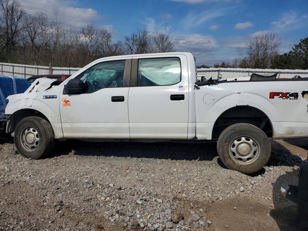 2018 FORD F150 SUPERCREW photo 2