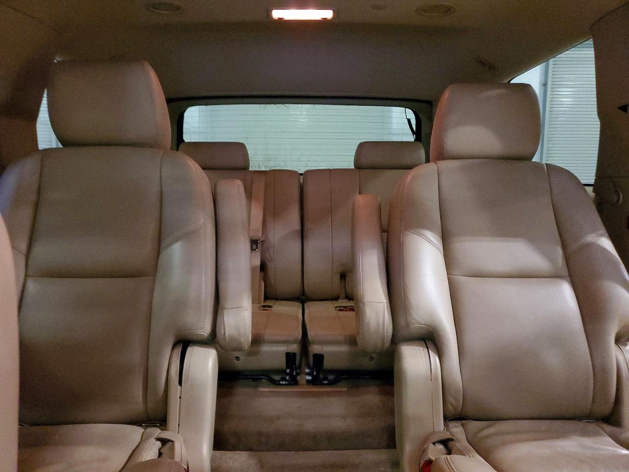 2011 CADILLAC ESCALADE PREMIUM photo 19