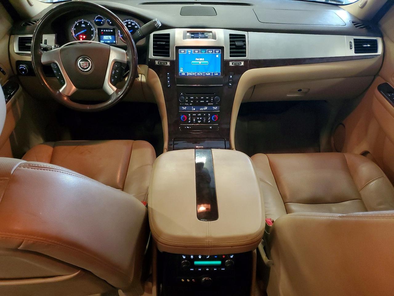2011 CADILLAC ESCALADE PREMIUM photo 15