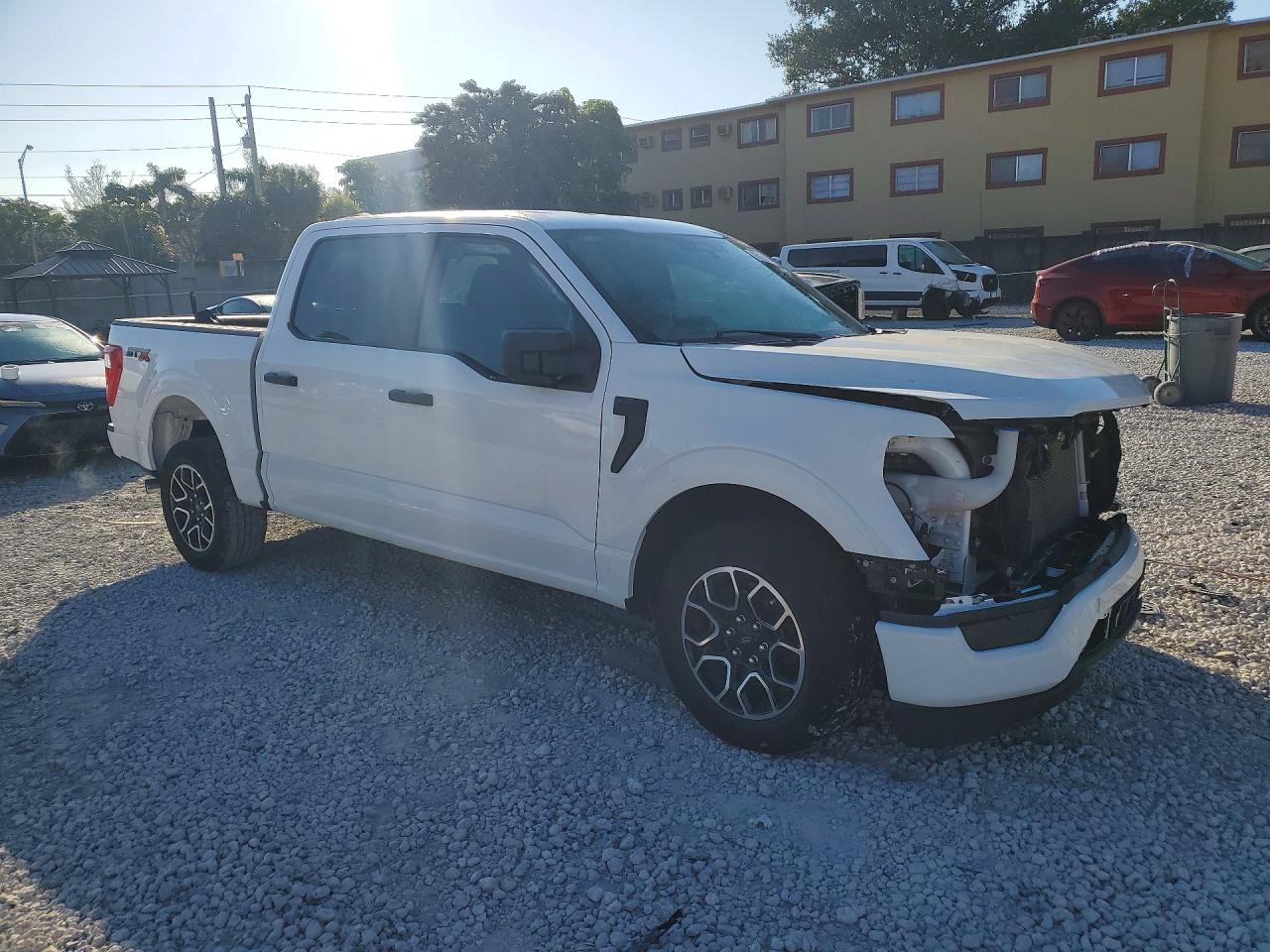2023 FORD F150 SUPERCREW photo 4