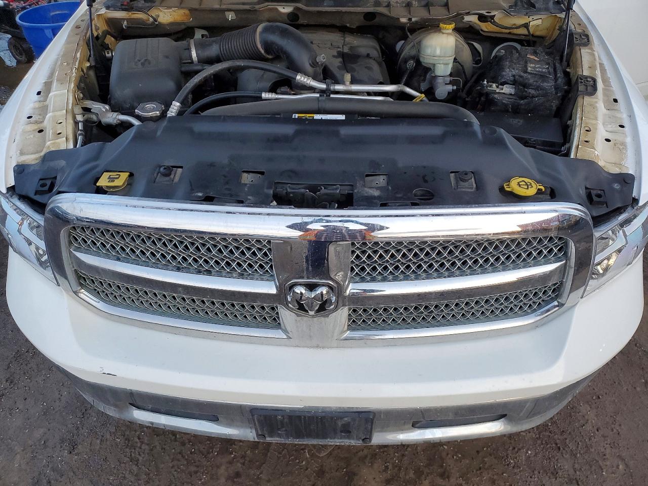 2015 RAM 1500 SLT photo 11