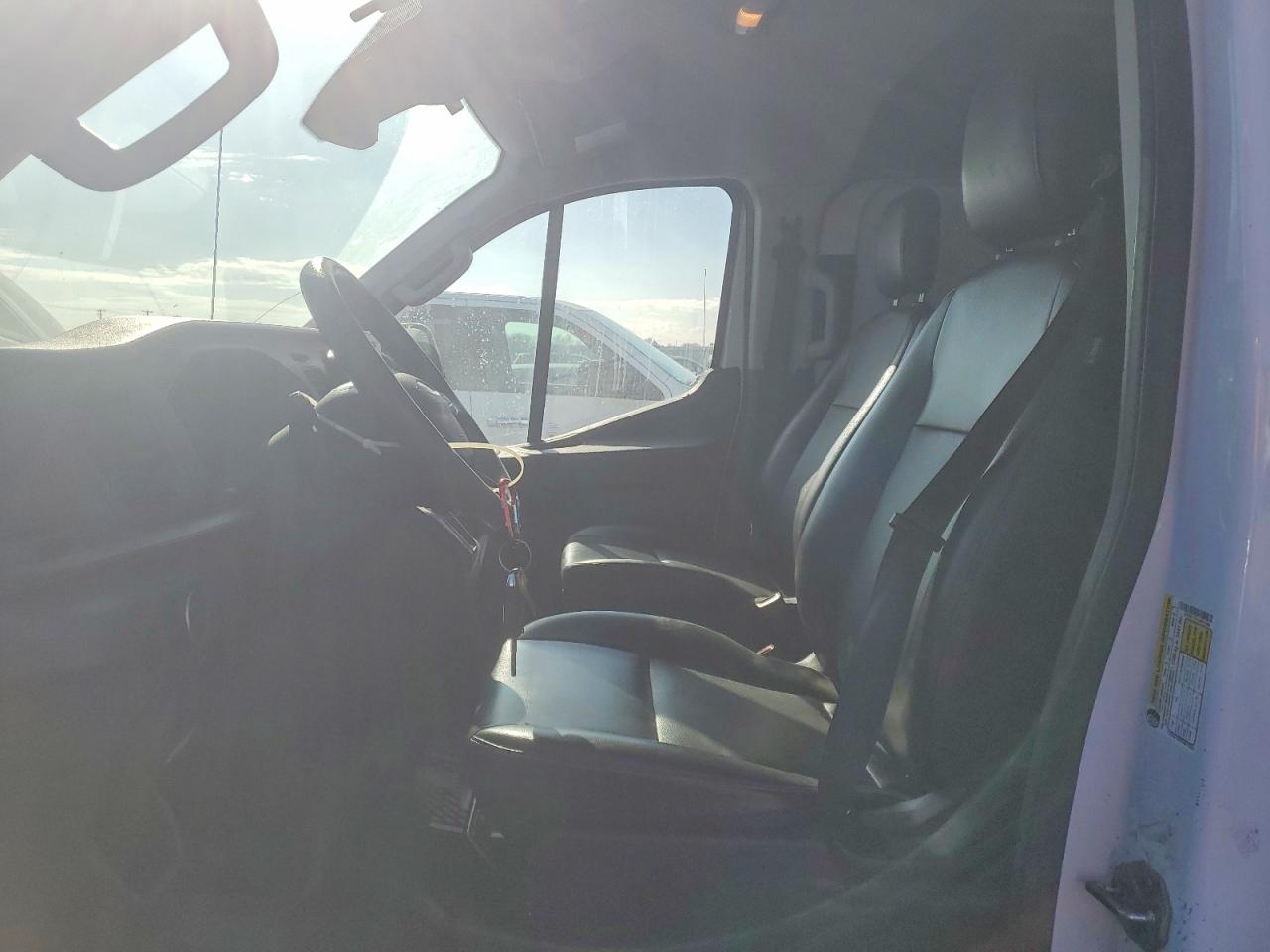 2020 FORD TRANSIT T-150 photo 13