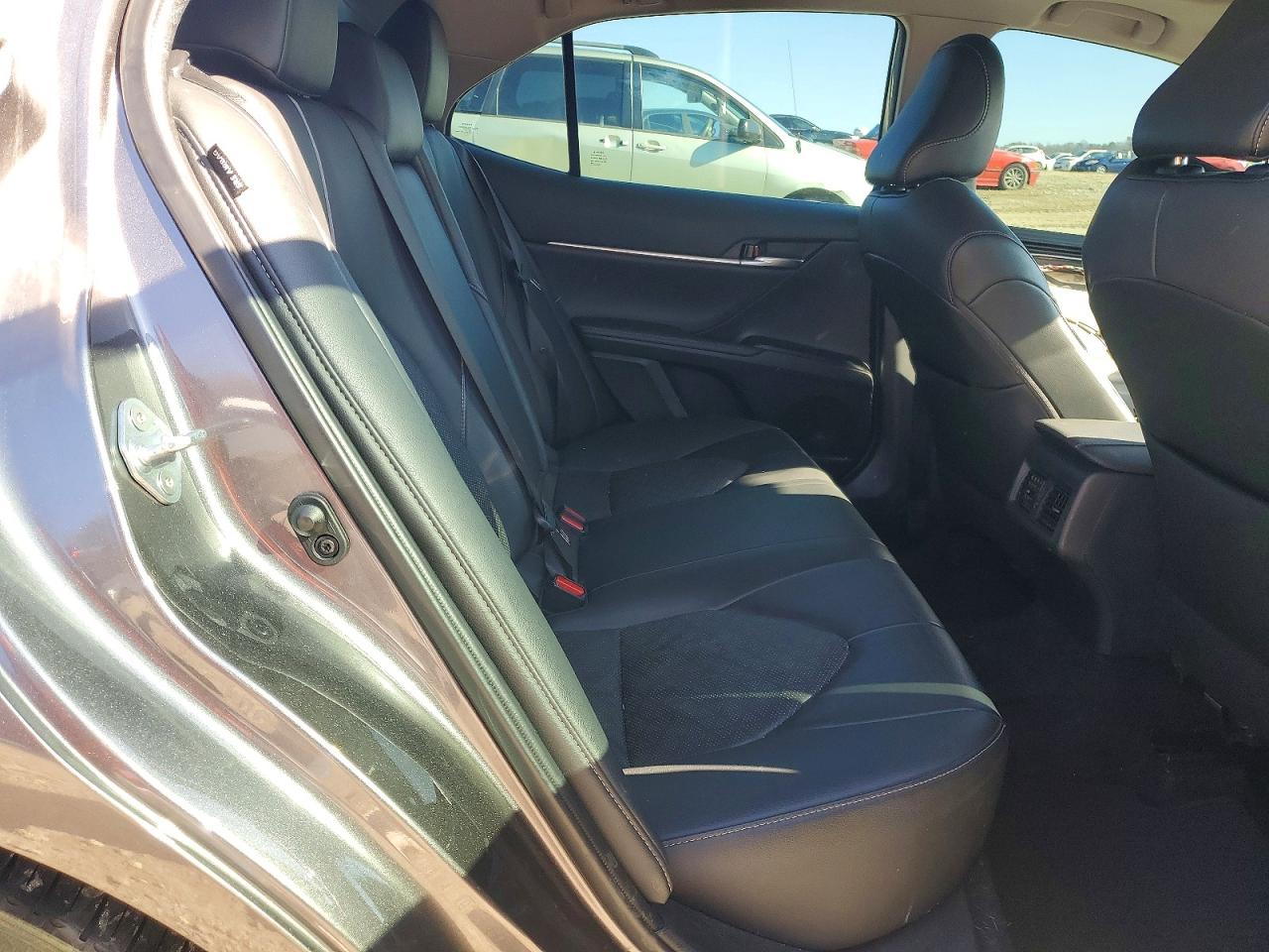 2021 TOYOTA CAMRY XSE photo 10