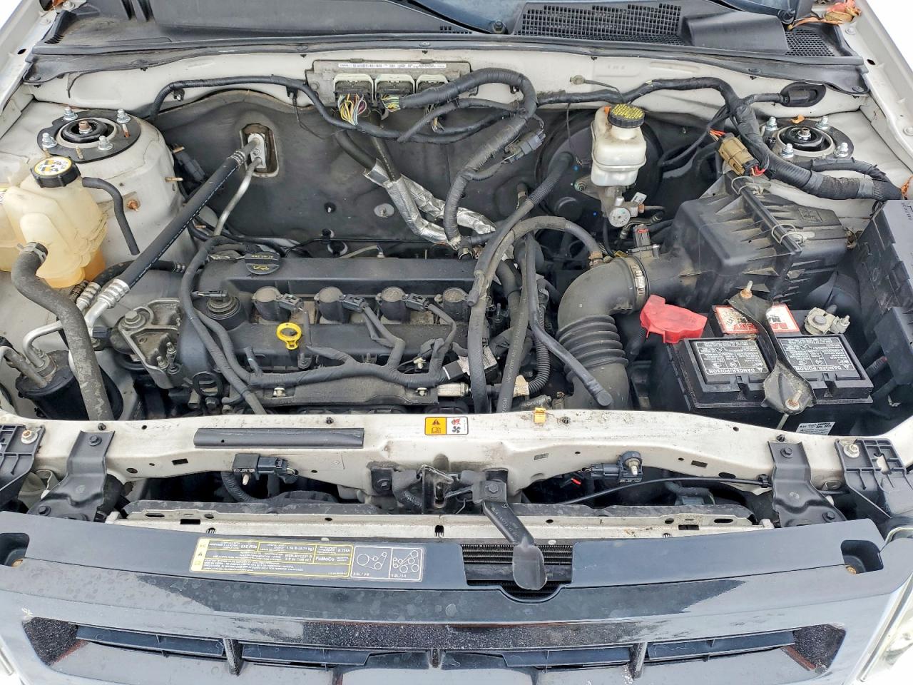 2011 FORD ESCAPE XLT photo 21