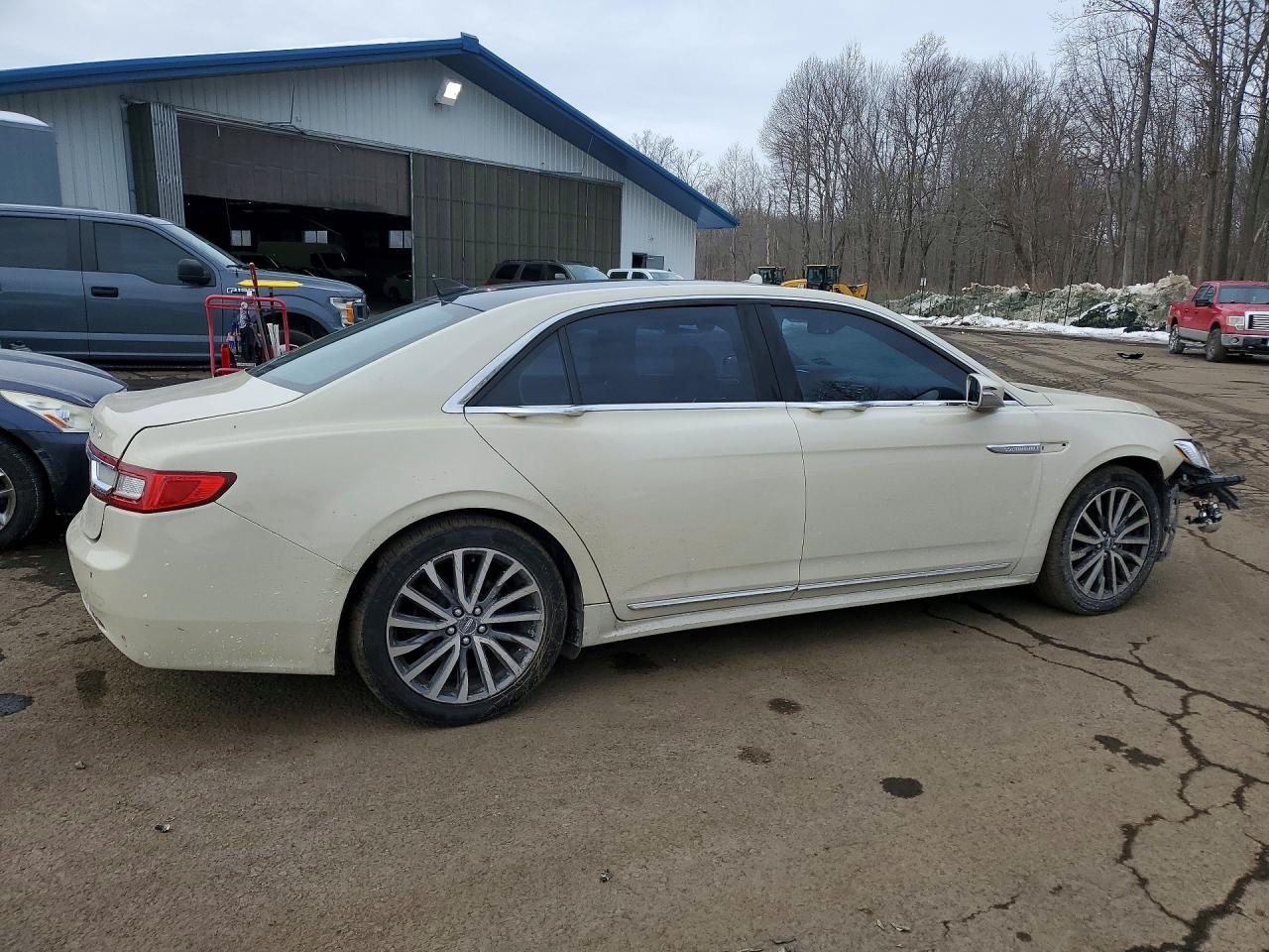 2018 LINCOLN CONTINENTAL SELECT photo 3