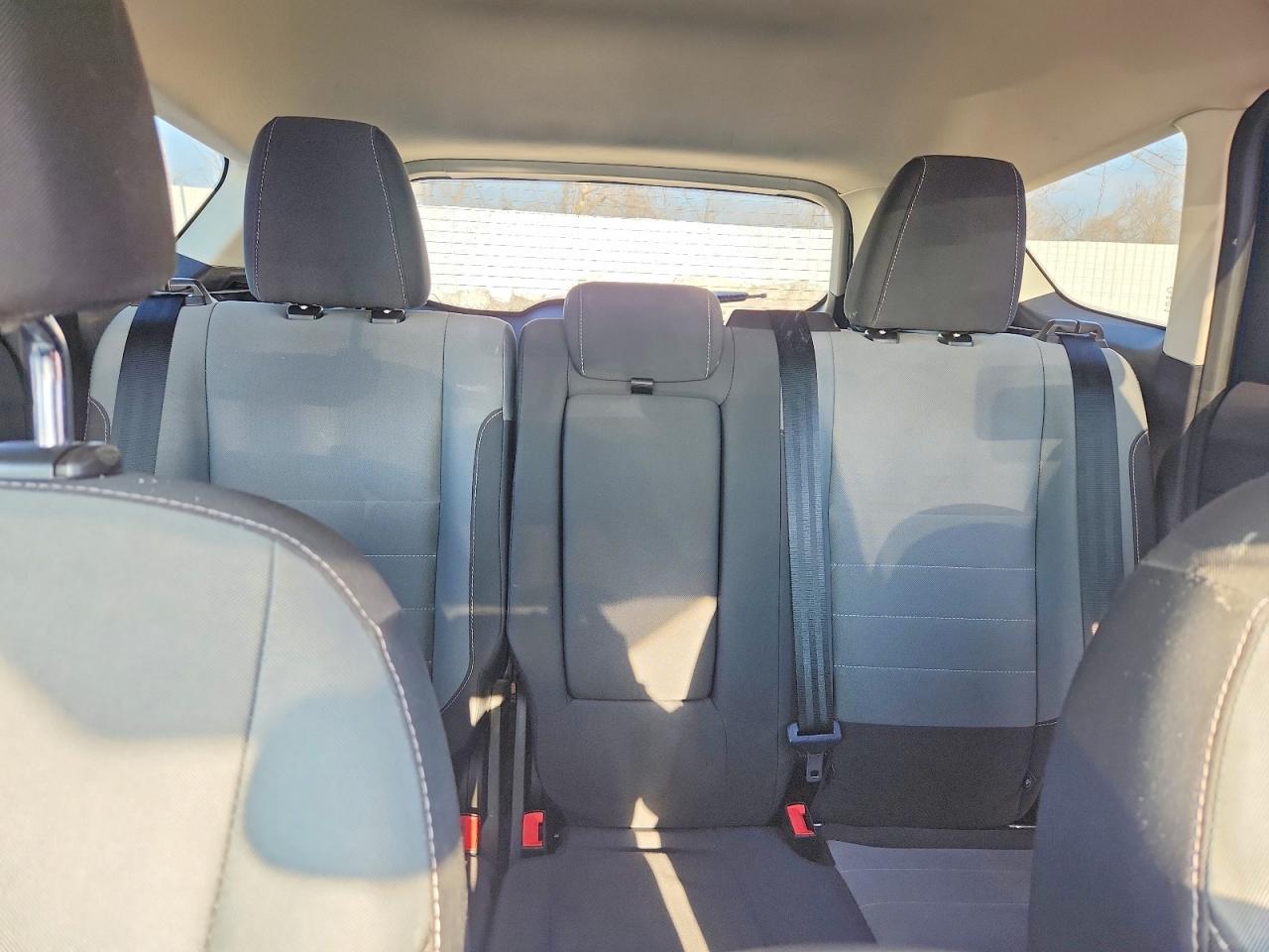 2016 FORD ESCAPE SE photo 28