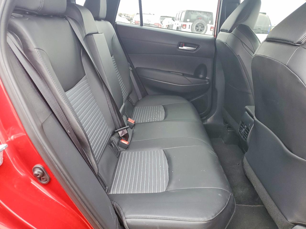 2024 TOYOTA COROLLA CROSS SE photo 11