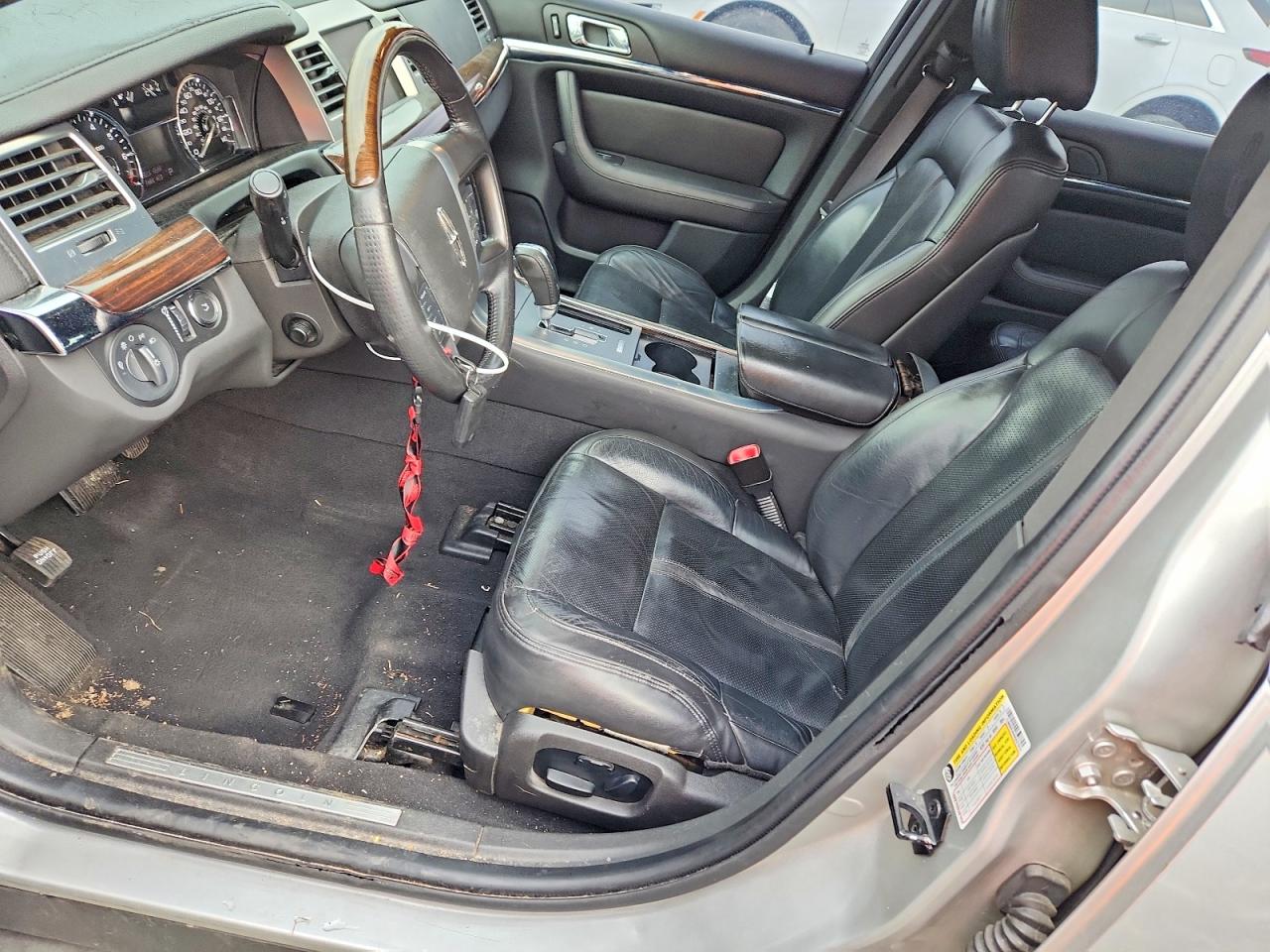 2009 LINCOLN MKS photo 13