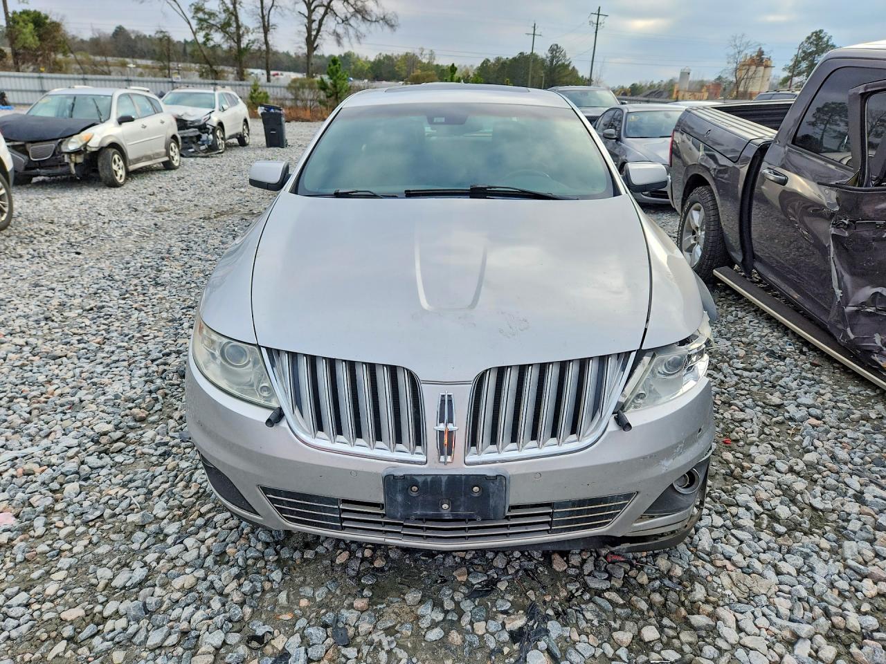 2009 LINCOLN MKS photo 9