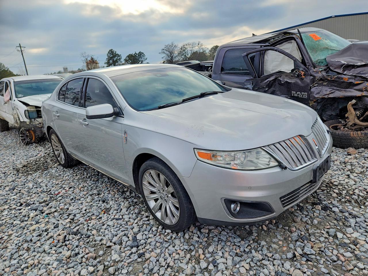 2009 LINCOLN MKS photo 7