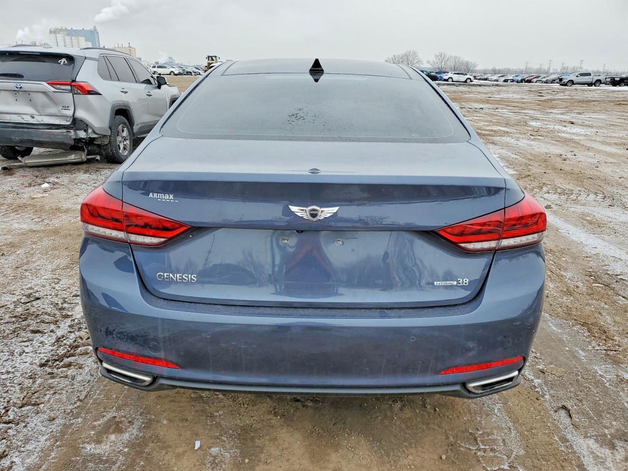 2015 HYUNDAI GENESIS 3.8L photo 11