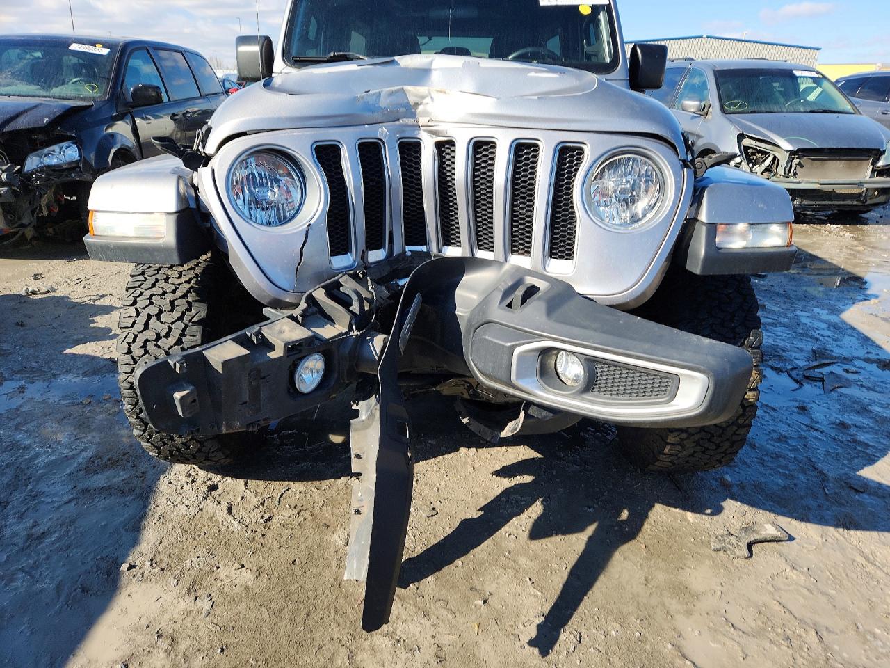 2018 JEEP WRANGLER UNLIMITED SAHARA photo 9