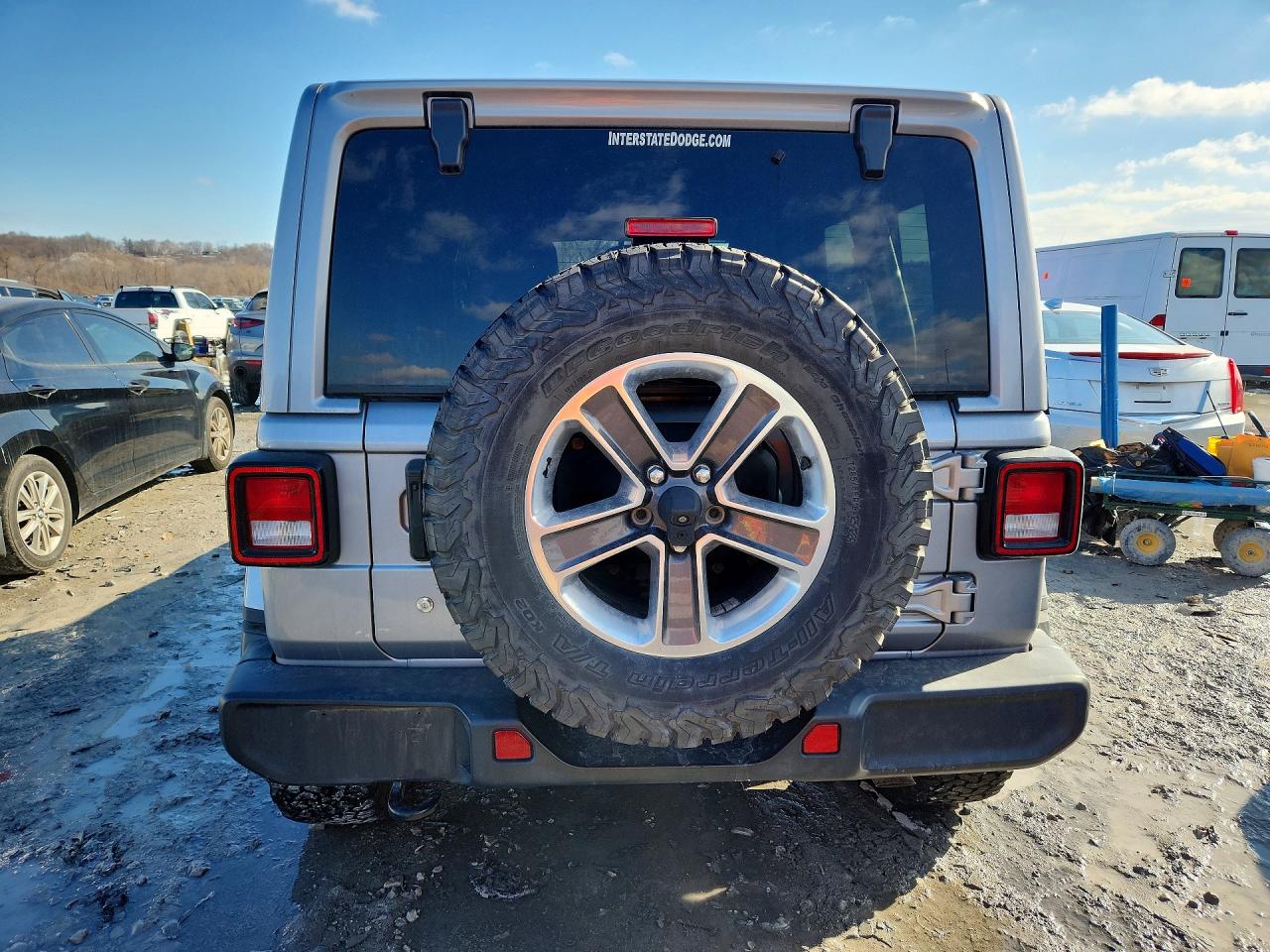 2018 JEEP WRANGLER UNLIMITED SAHARA photo 11